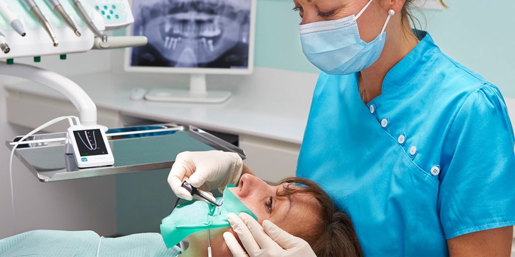 Top 5 Apex Locators for Reliable Root Canal Measurements